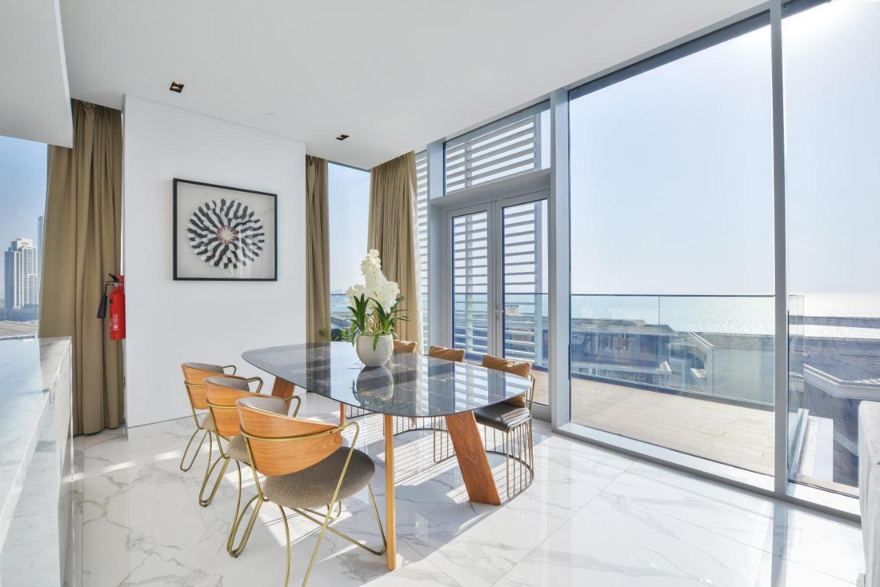 Luxe 3 Bedroom Oceanfront Apartment In The Heart Of Bluewaters Island 두바이 외부 사진