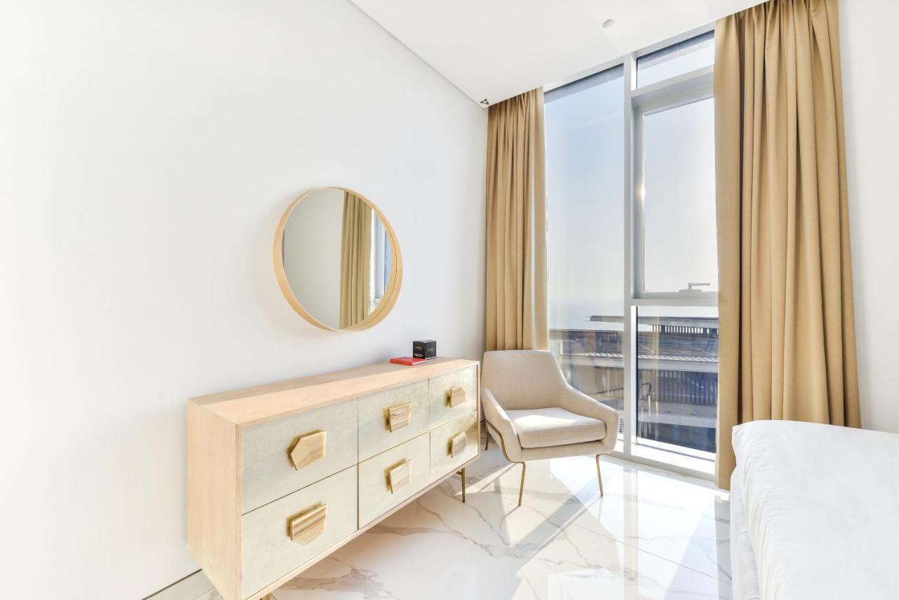 Luxe 3 Bedroom Oceanfront Apartment In The Heart Of Bluewaters Island 두바이 외부 사진