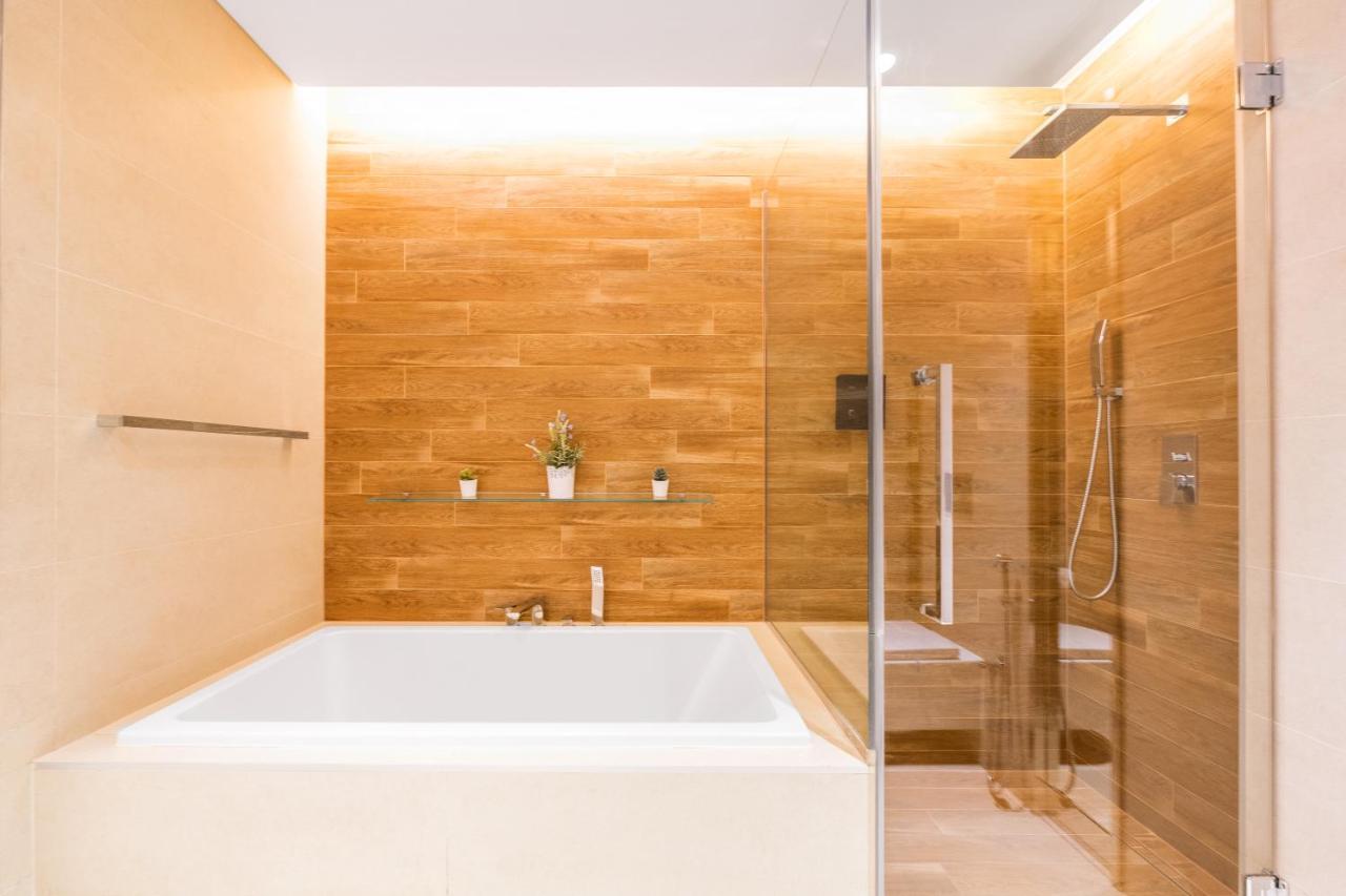 Luxe 3 Bedroom Oceanfront Apartment In The Heart Of Bluewaters Island 두바이 외부 사진